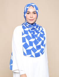 Squares Print Chiffon Curve Shawl - Blue